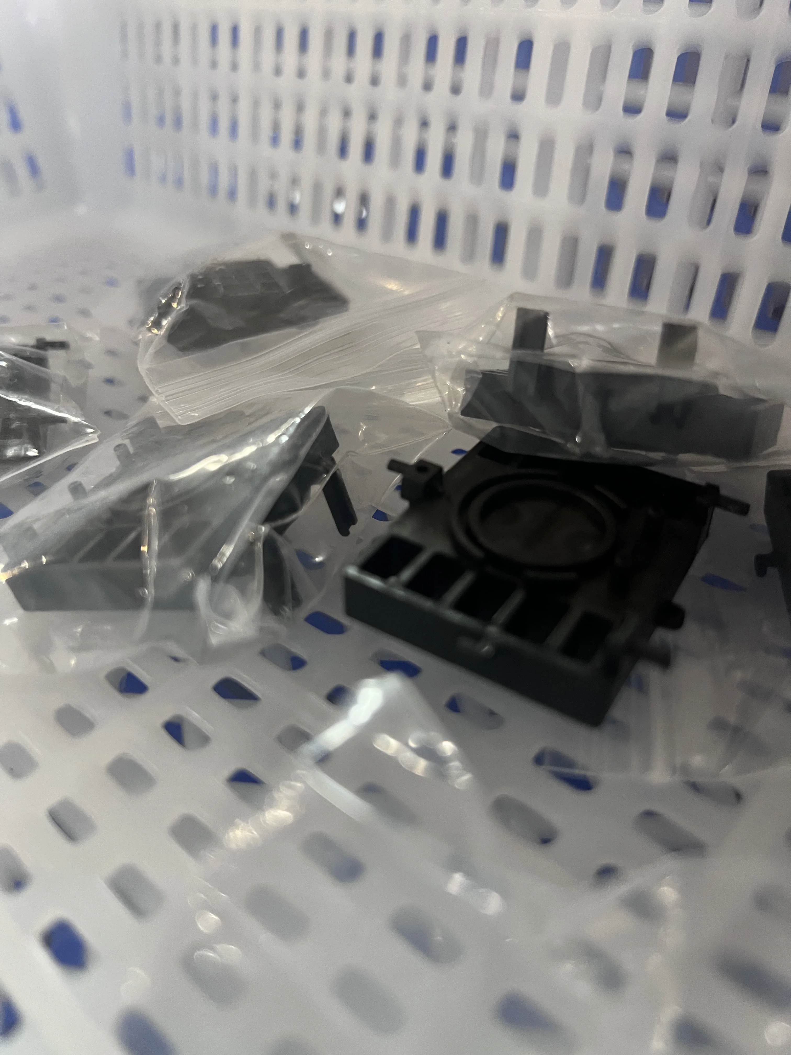 

Original cap station 1390 L1800 cap top for Epson R1390 L1800 1390 1400 1430 1500W Printer Printhead Capping Station