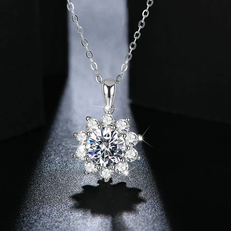 CHARMING Shining Sunflower 2CT Moissanite Pendant Necklace 925 Sterling Silver for Women Jewelry Birth gifts Wedding Anniversary