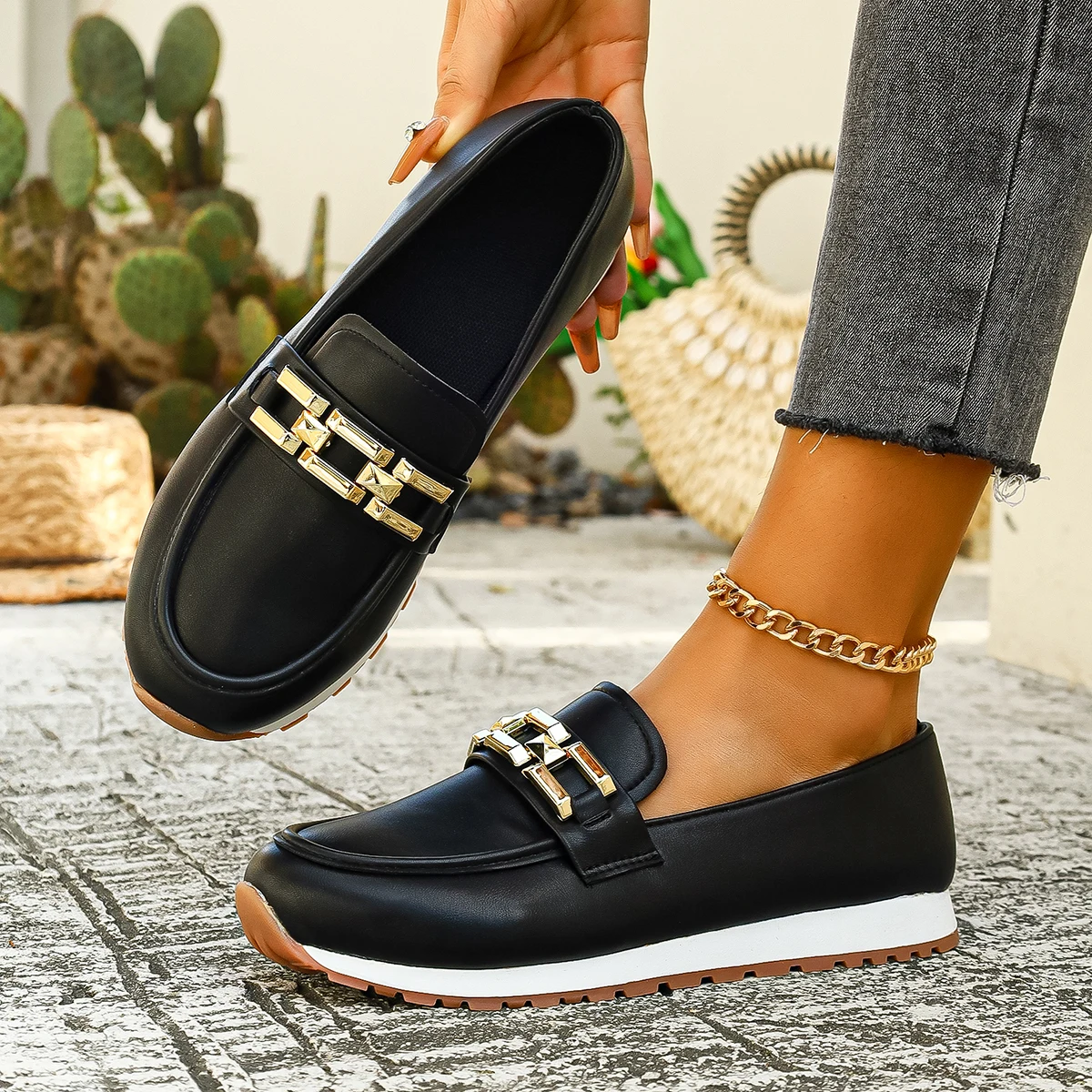 

Women Casual Slip on Sneakers Lightweight Platform Breathable Walking Shoes Woman Comfort Thick Sole Non Slip Sports Loafers