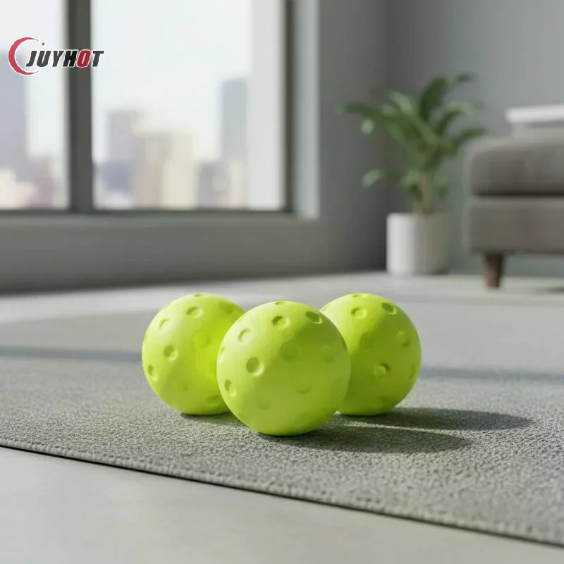 Silent Pickleball Balls Quiet Foam Pickleballs Practice Balls With Exact Real Ball Bounce Soft PU Pickleball Ball For Indoor Use