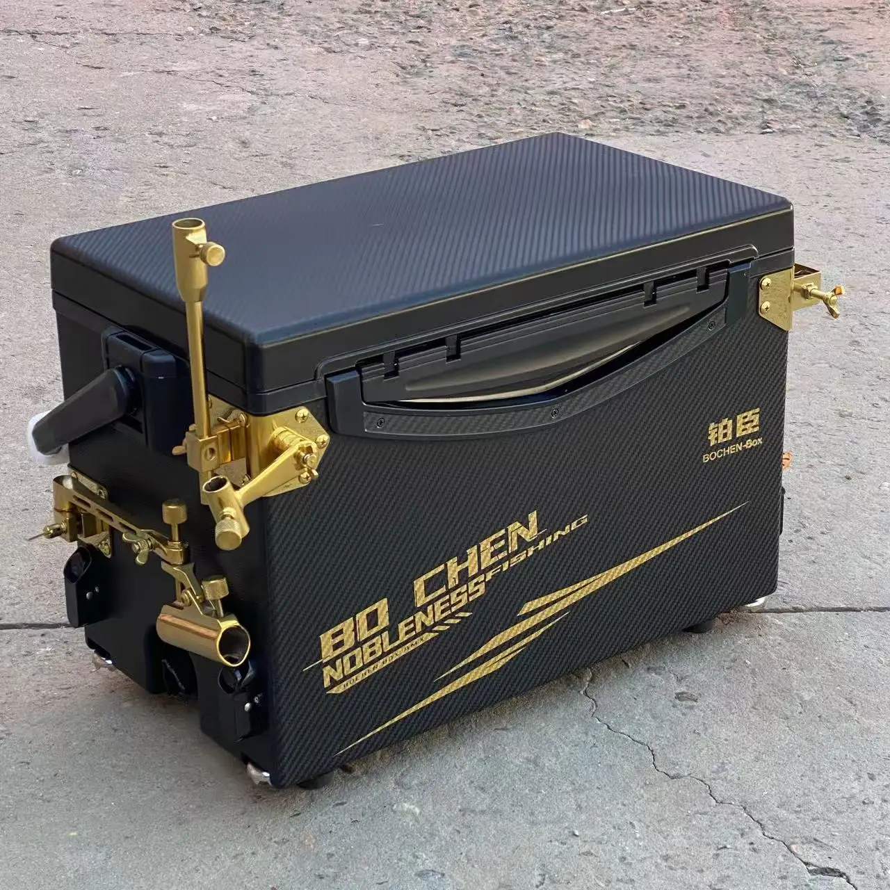 Scratch-proof fishing box Full set of stainless steel corner accessories Fishing box Multifunctional fishing gear equipment