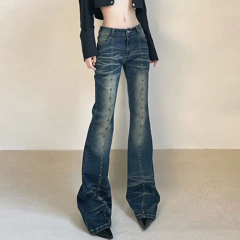 IAMHOTTY Features Rivet Fashion Spicy Girl Looks Thin Exposed Umbilical Jeans Ins Trendy Street Photography Niche Pants Female