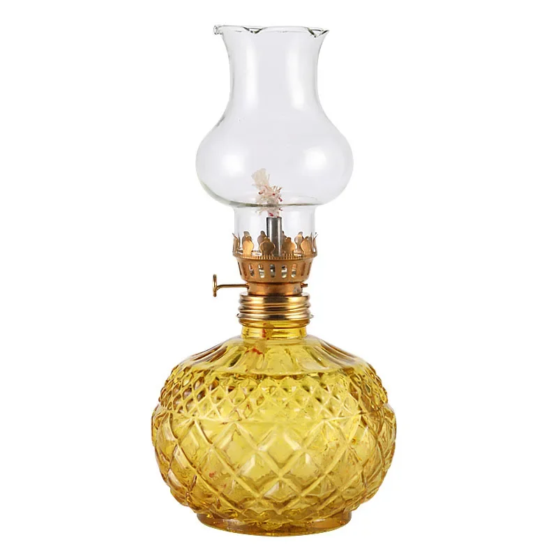 Decorative Hurricane Lamp For Indoor Outdoor Use Vintage Burning Lantern Tabletop Kerosene Lamp W/ Adjustable Fire Wick