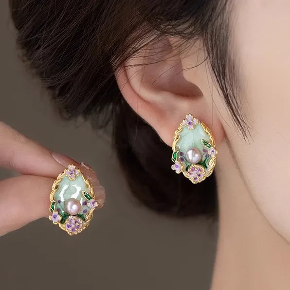 Premium French Retro Garden Bloom Pearl Earrings Oil Painting Royal Style Light Luxury Unique Stud for Women