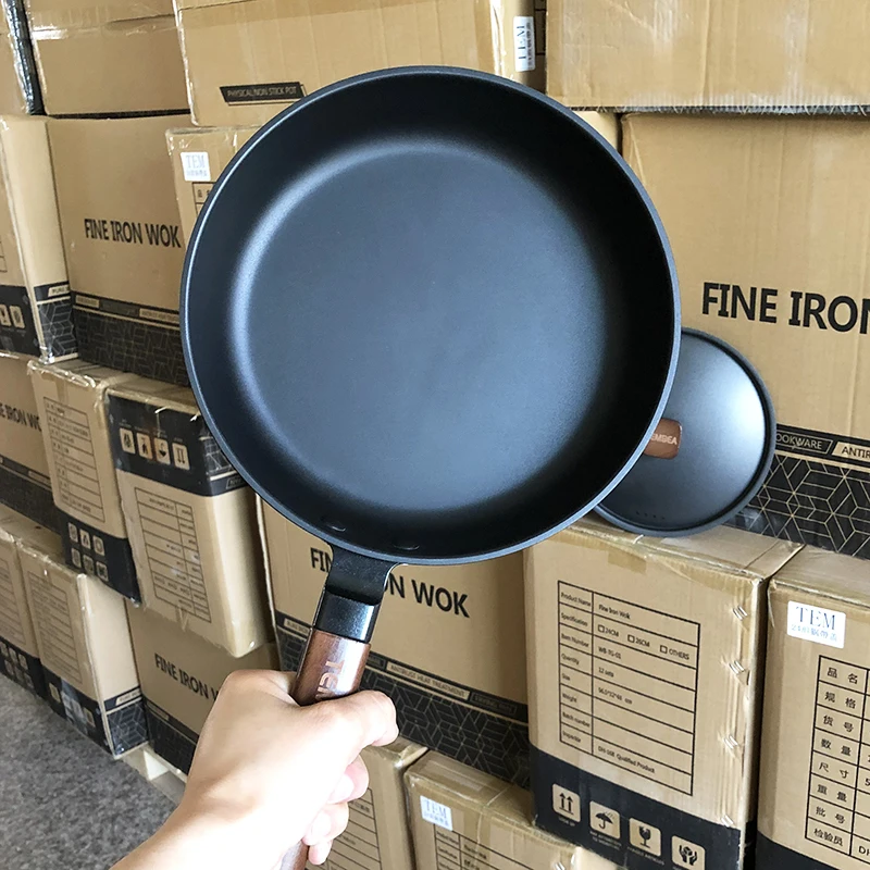 Export pan domestic iron pan  frying pan frying pan frying pan Non-stick  General Use for Gas and Induction Cooker cast iron