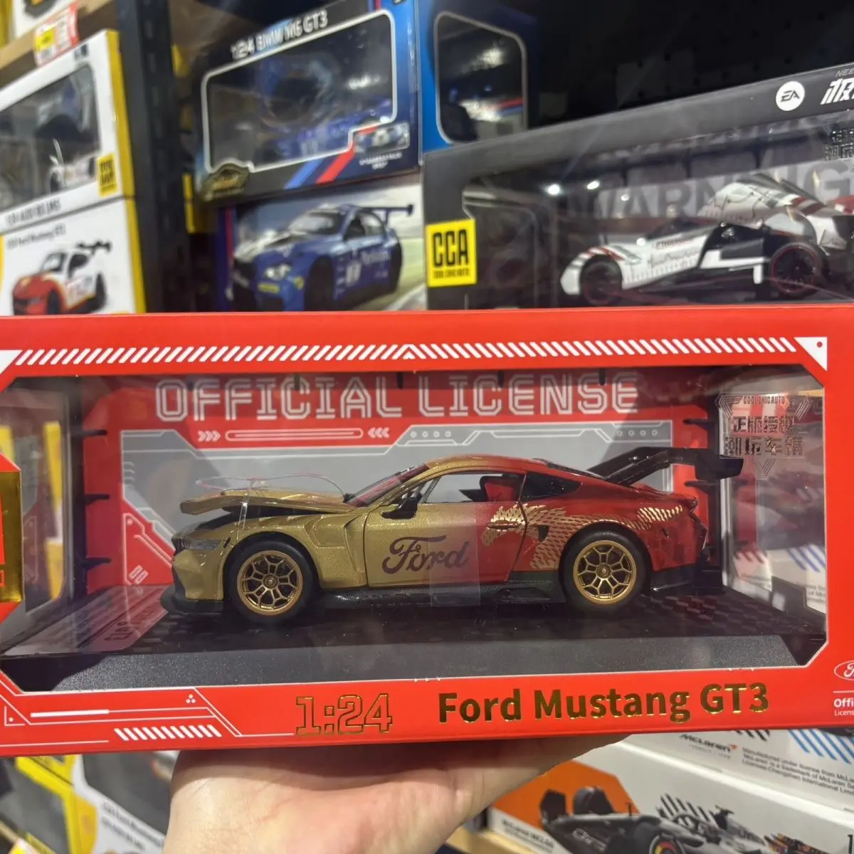 

Модель CCA 1:24 Ford Mustang GT3 New Year Edition, литая, из сплава, аутентичная, лимитированная серия, новогодний подарок