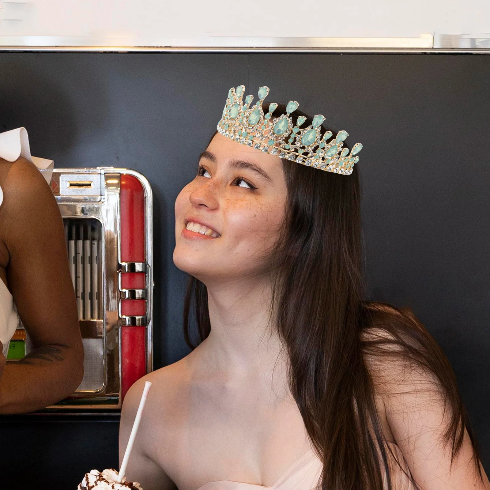 

Свадебная тиара, корона, украшение для волос с кристаллами и стразами для невесты, девичника, дня рождения, выпускного вечера, аксессуар для волос