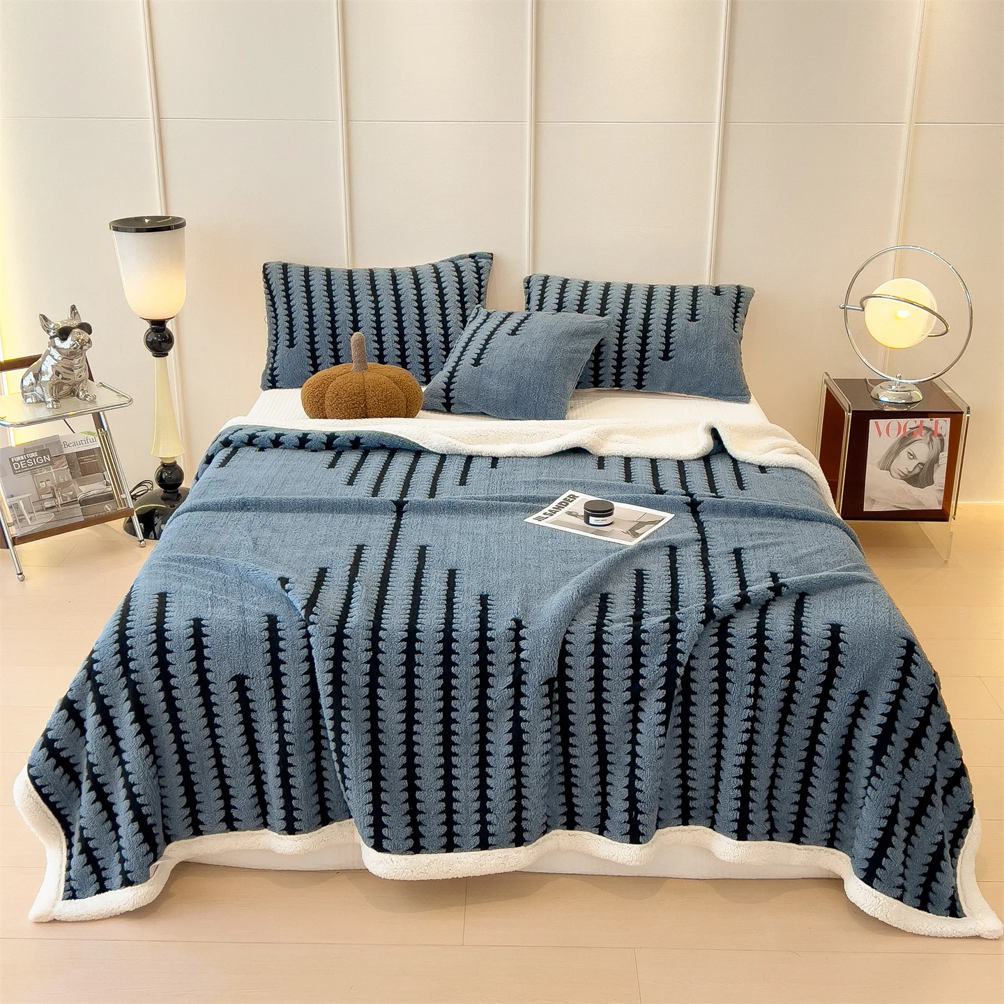 1PC Reversible Fluffy Sherpa Lined Blanket, Ultra Soft Heavyweight Fleece Blanket, Stylish Decorative Warm Blanket for Living Room Apartment