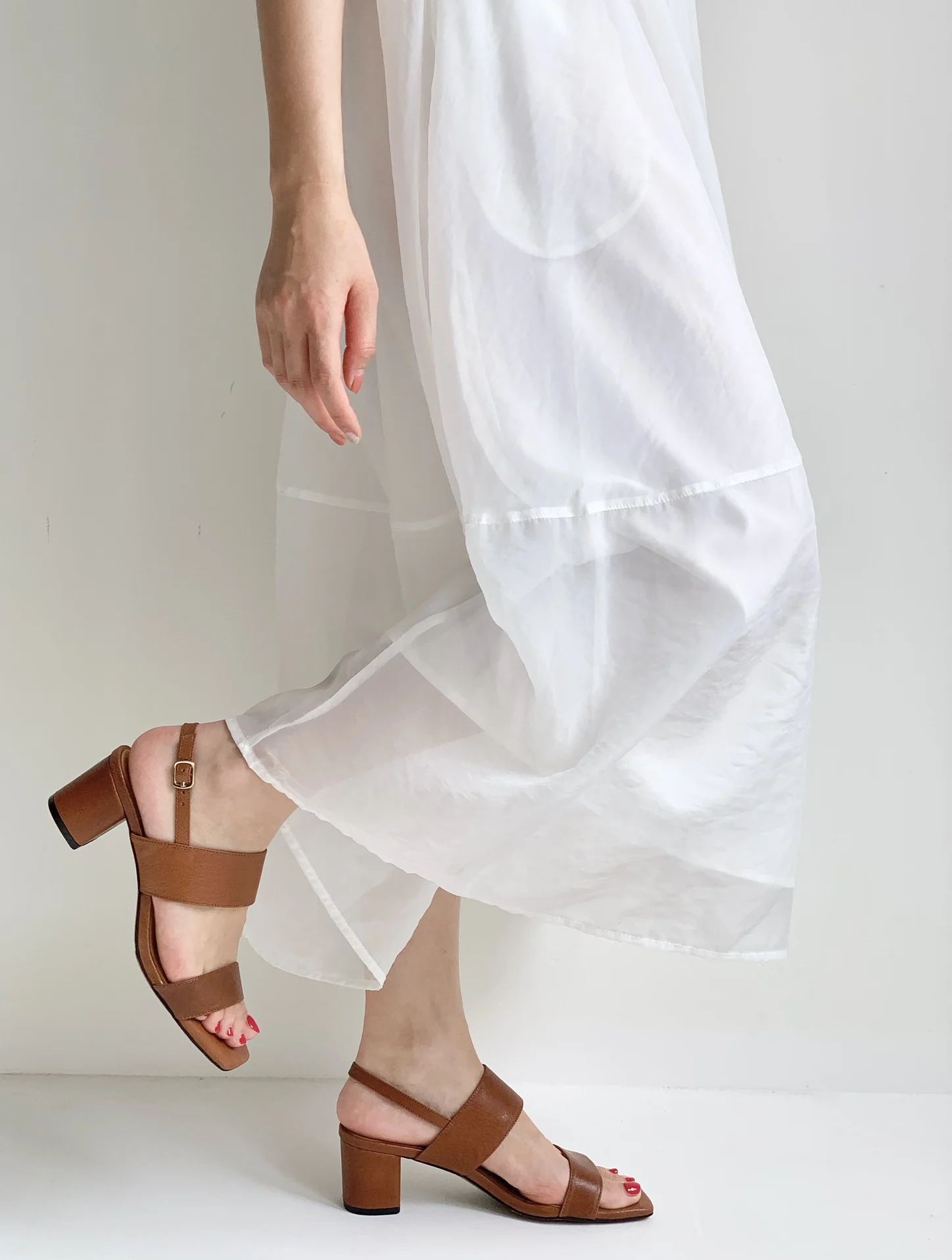 SJBOB Best Quality Woman Flat Sandal Classic Casual Fashion Real Leather Beach Sandal For Woman Roman Fashion Slipper