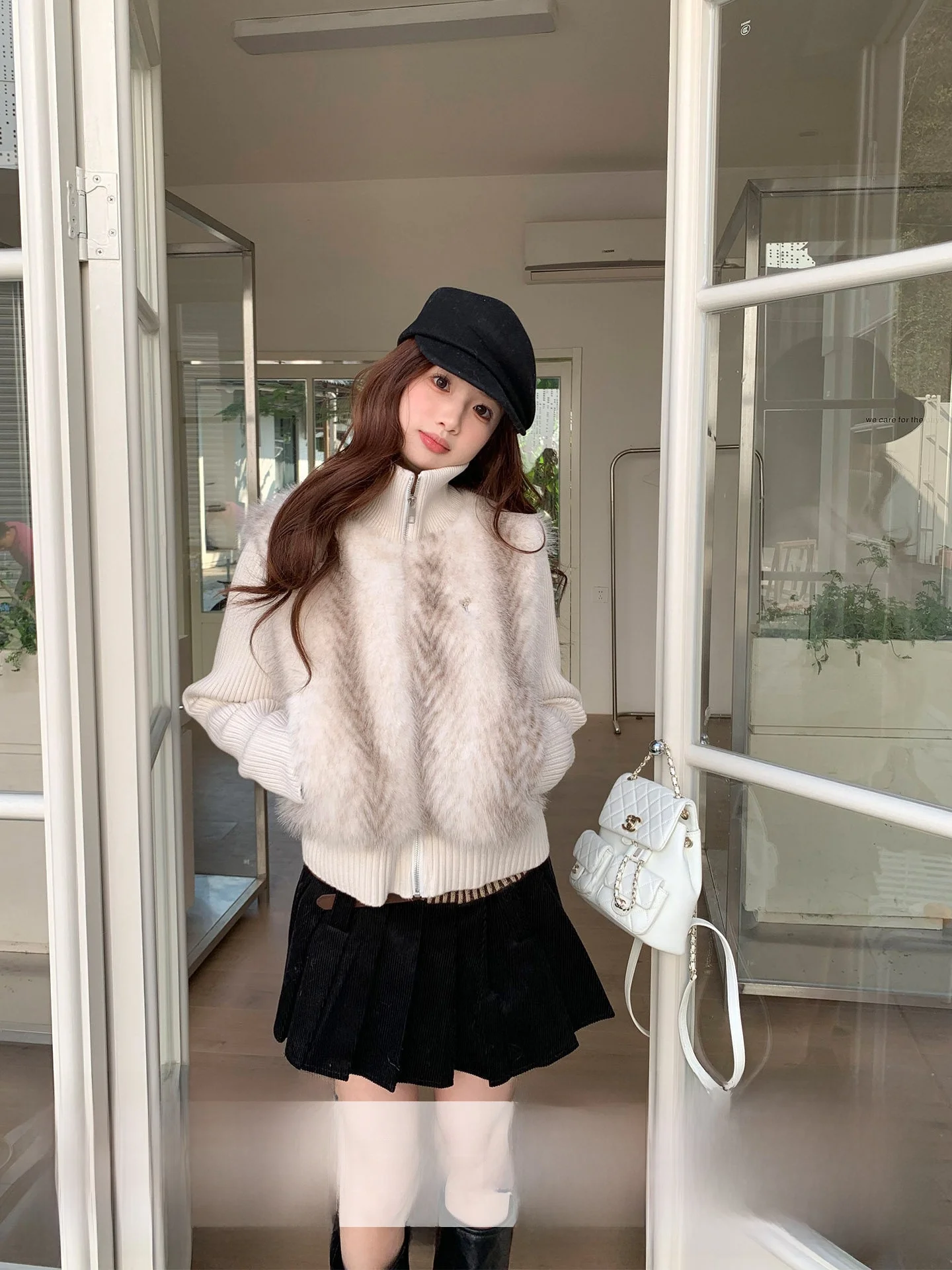 

Экологичная вязаная куртка с меховыми вставками для женщин, зимняя, винтажная, с длинными рукавами, свободного кроя, однотонная, с воротником-стойкой, на молнии