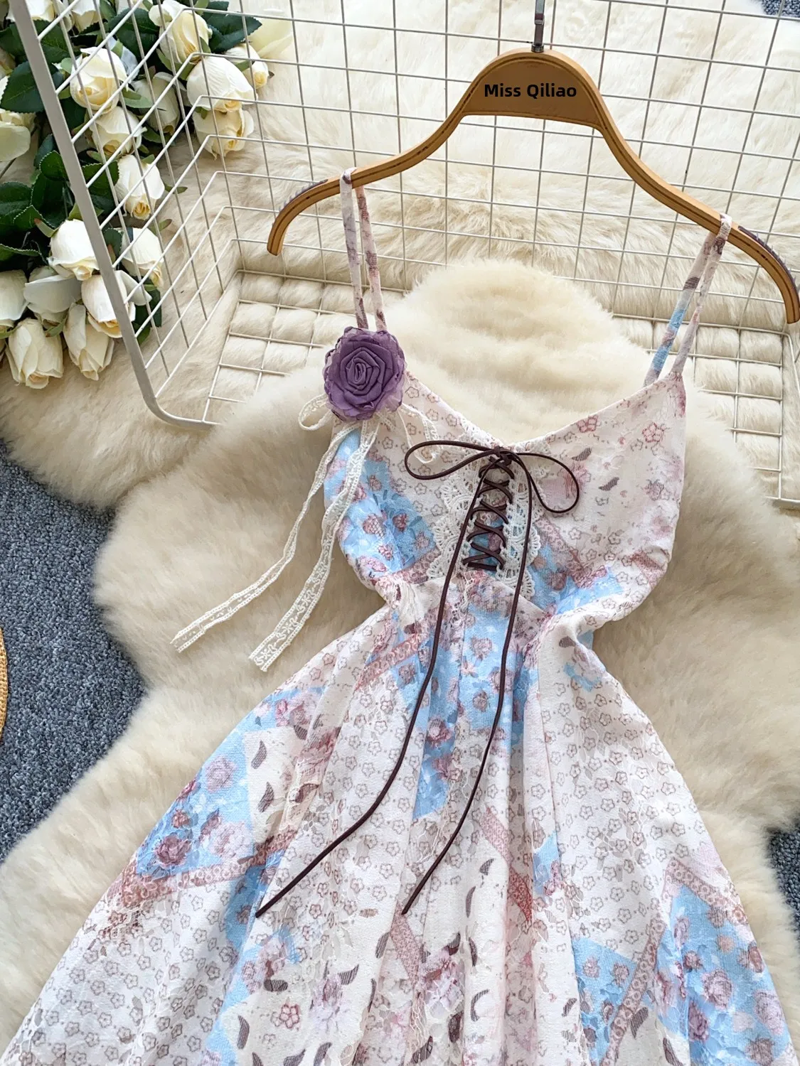 ドーパミン純粋な欲望花柄ホルタードレス女性の夏の結び目 3D フラワーレーストリムスパイシーショートスカート韓国スタイルハイウエスト A ラインドレス