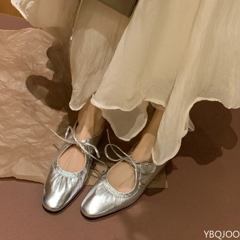 

Уникальный дизайн, туфли с золотым ремешком и рюшами, круглый носок, вулканизированные туфли на плоской подошве, золотистые туфли на плоской подошве для женщин Mujer