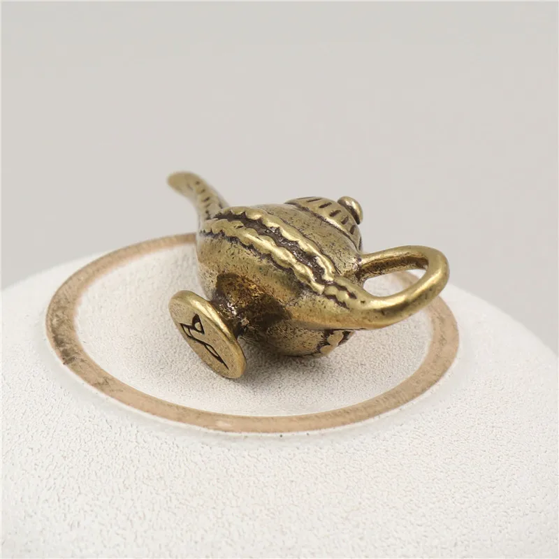 Creative Aladdin Lamp Key Chains Pendants Vintage Copper Light Hanging Jewelry Key Rings Brass desktop Ornaments y654