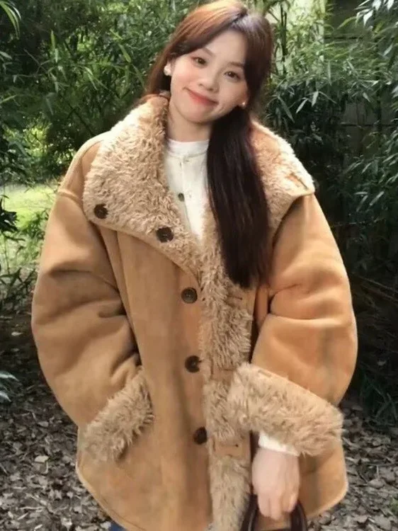 

Двусторонняя куртка из овечьей шерсти для женщин, свободного кроя, повседневная, с интегрированной кожаной и меховой отделкой, утепленное пальто, новинка весеннего сезона