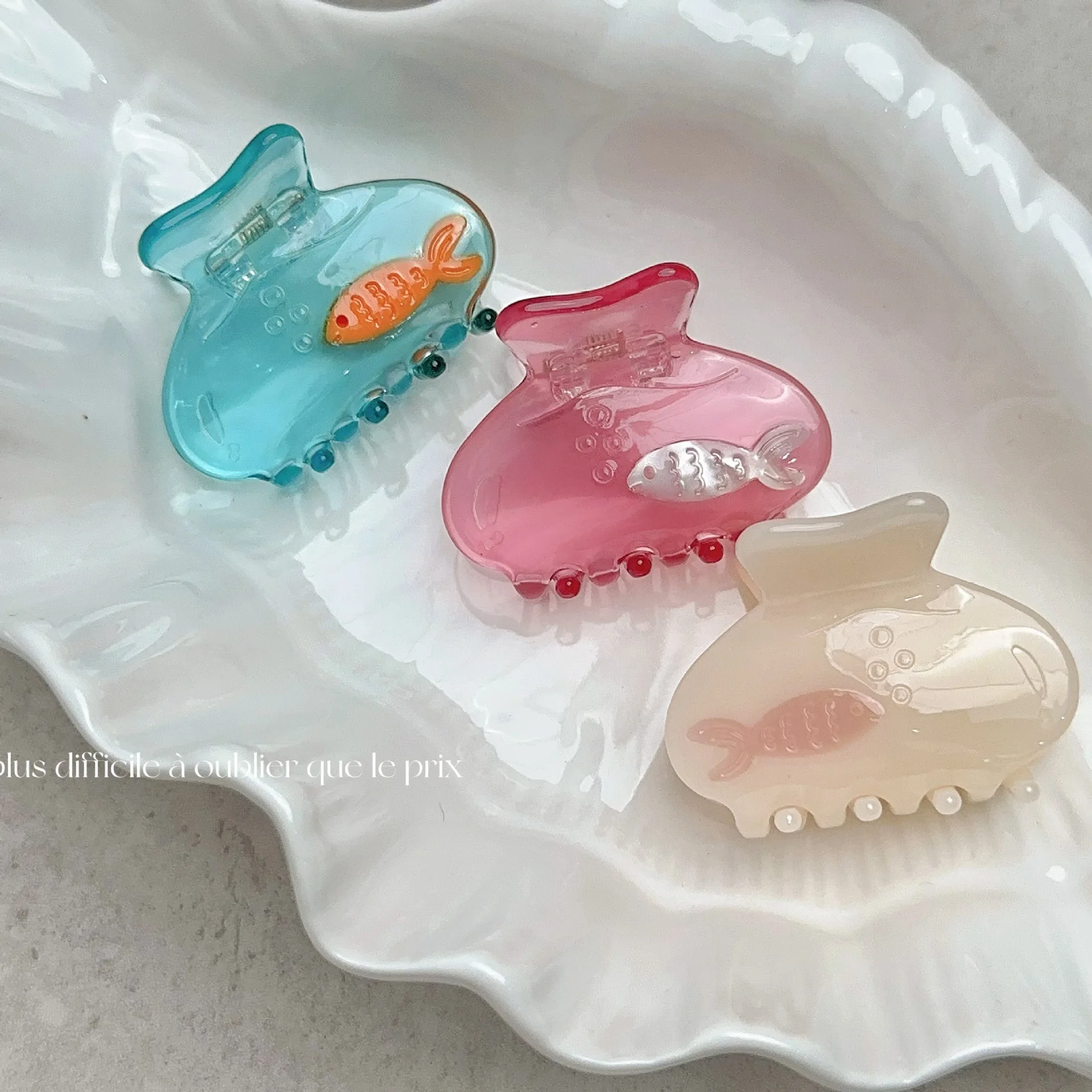 

Funny Cute Fish Acetate Hair Claw Clip Small Size Transparent Color Animal Geometric Hairs Clip Half Hair Women Hair Accessories