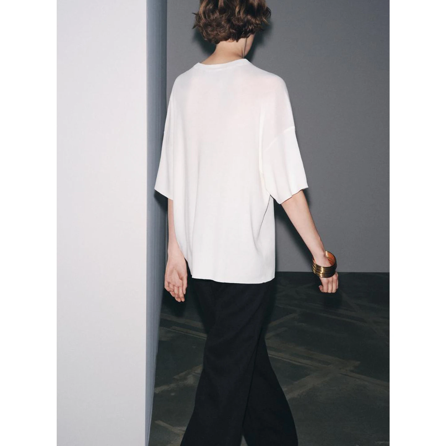 شتاء جديد المرأة فضفاضة تناسب جولة Ne ort Sve محبوك تي شيرت بسيط Sle ألياف البوليستر رداء علوي غير رسمي للمراهقين