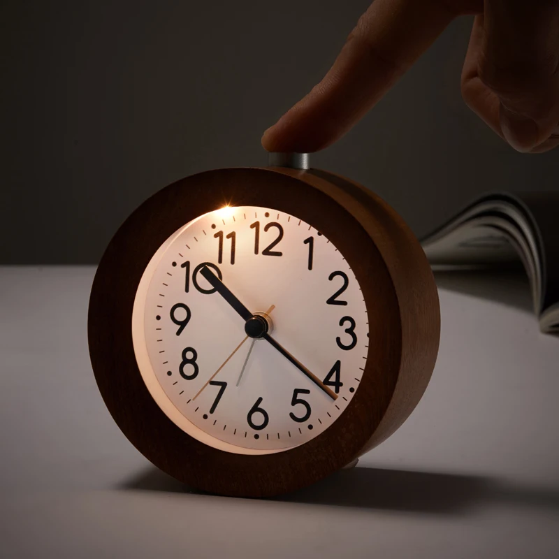 Scan Mute Old-fashion Alarm Clock Wooden Student Desktops Vintage Analogue Clock with Night Light Creative Gift Home Decoration