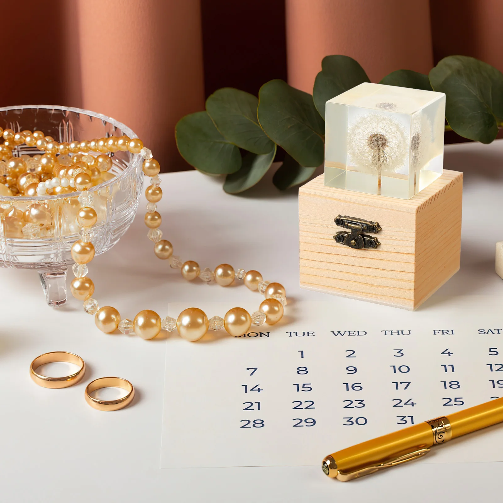 

Dandelion Cube Ornament Transparent Crystal Desktop Decoration Creative Craft for Home Office Desktop Ornament Water Globe