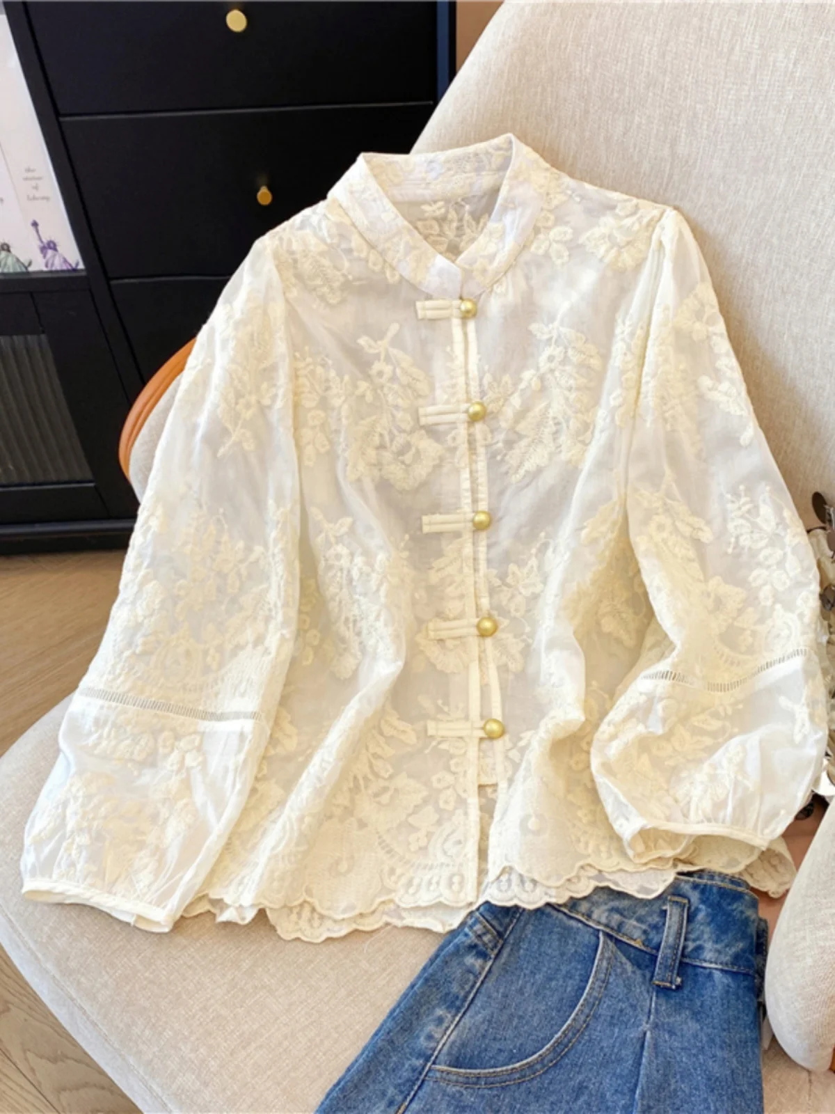 

Lace Long Sleeve White Base Shirt Women's Early Spring Large Size Fat MM High Sensation New Chinese Style National Style Butt...