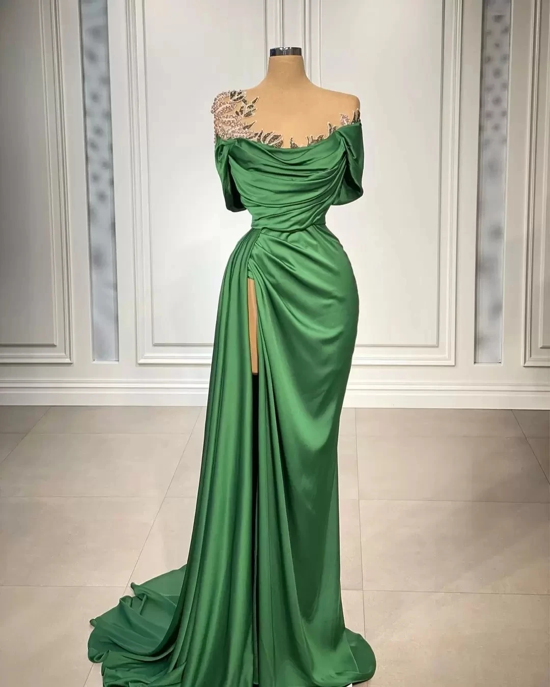 

Green Evening Dresses Sheath Scoop Appliques Beaded Slit Long Turkey Dubai Saudi Arabic Evening Gown Prom Dresses