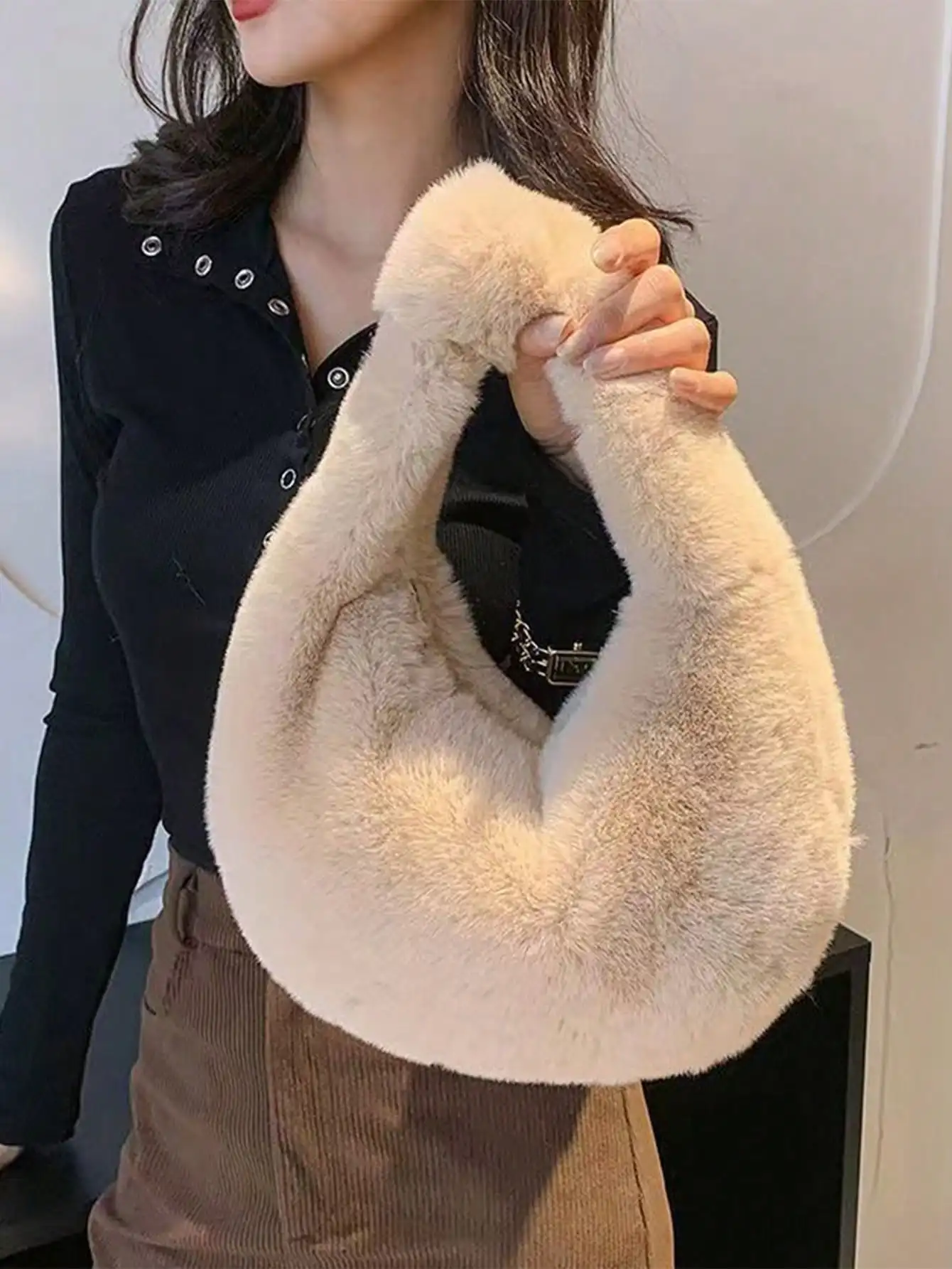 

Пушистая плюшевая сумка-хобо для женщин, мягкая сумка-тоут на плечо с застежкой-молнией, легкая повседневная сумка для осени и зимы