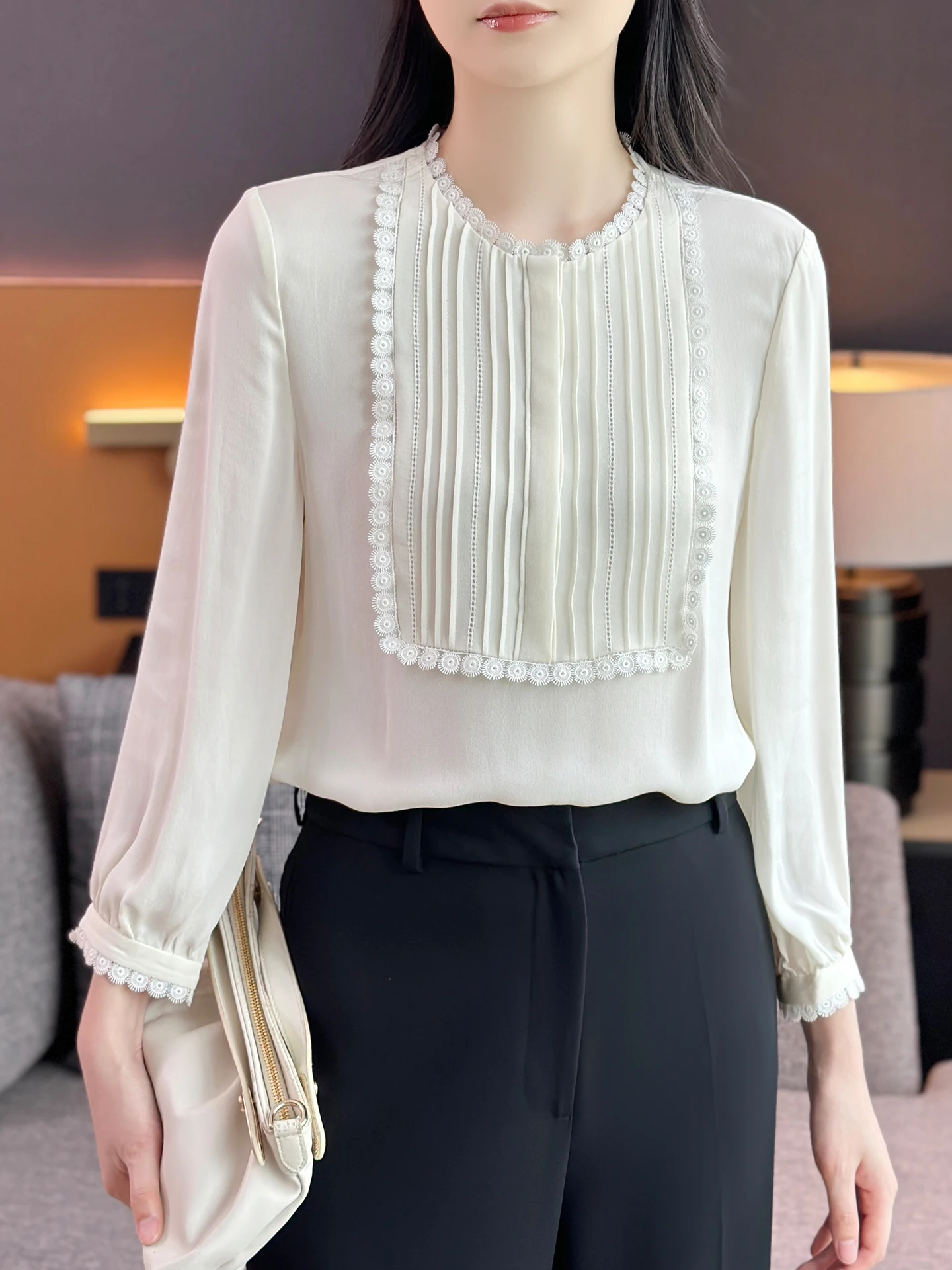 

Left Home Heavy Industry Accordion Pleat Lace Splicing Double Gauze Real Silk Seven Sleeve Silk White Shirt