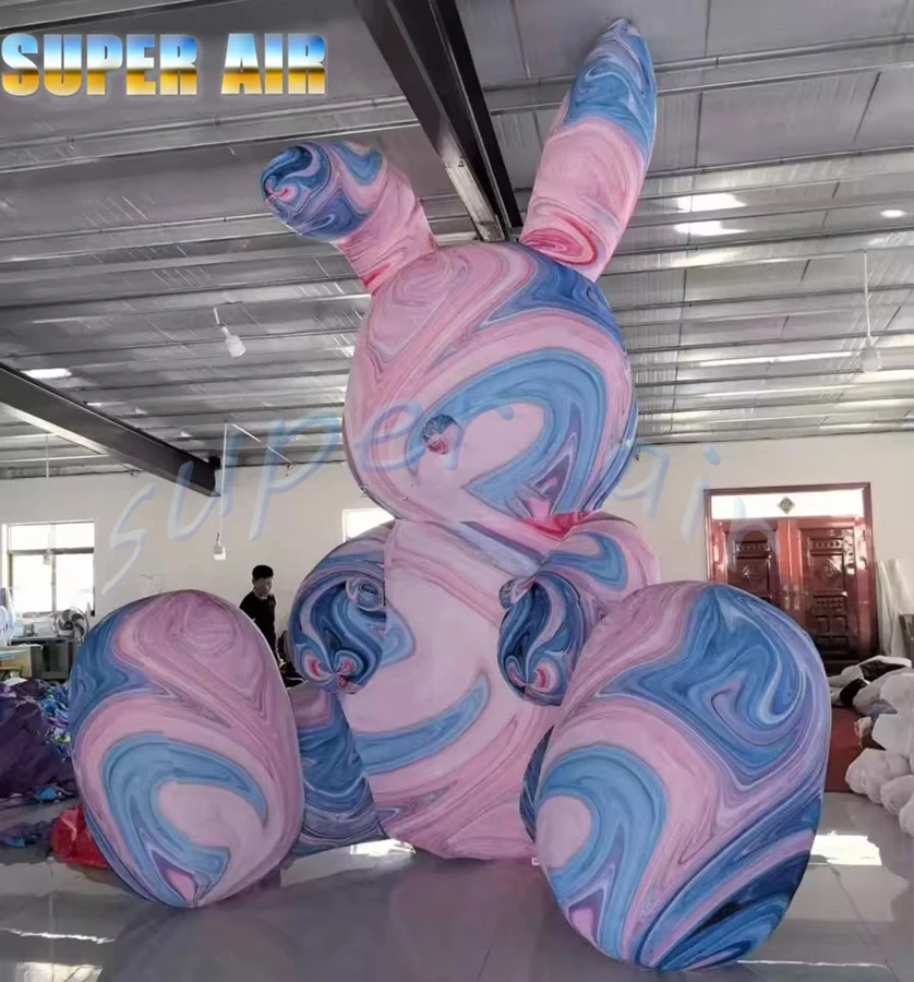 美しいモデルデザインのカラフルなウサギのインフレータブル、パーティーの装飾用の漫画風インフレータブルモデル