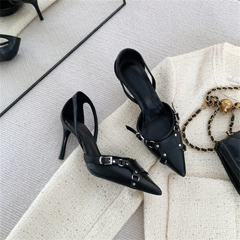 2024 الخريف الفاخرة المرأة مضخات أشار تو الفم الضحلة حجر الراين خنجر عالية الكعب حذا فردي للسيدات مأدبة أحذية الزفاف