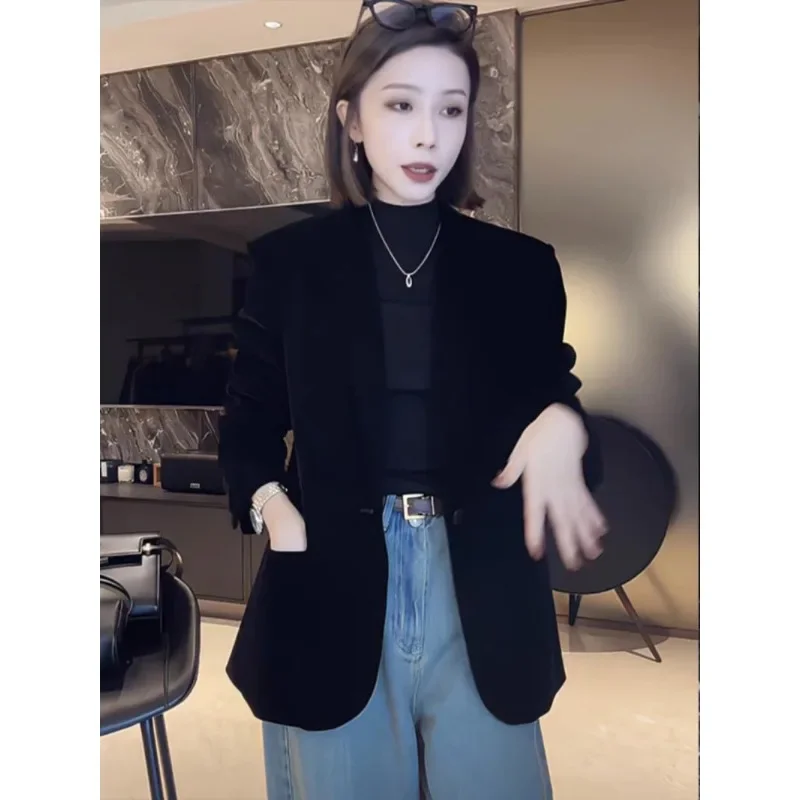 Senior Sense Fried Street Black Velvet Suit Jacket Female Autumn Winter Slim Temperament Goddess Fan Small Suit Top Beautiful