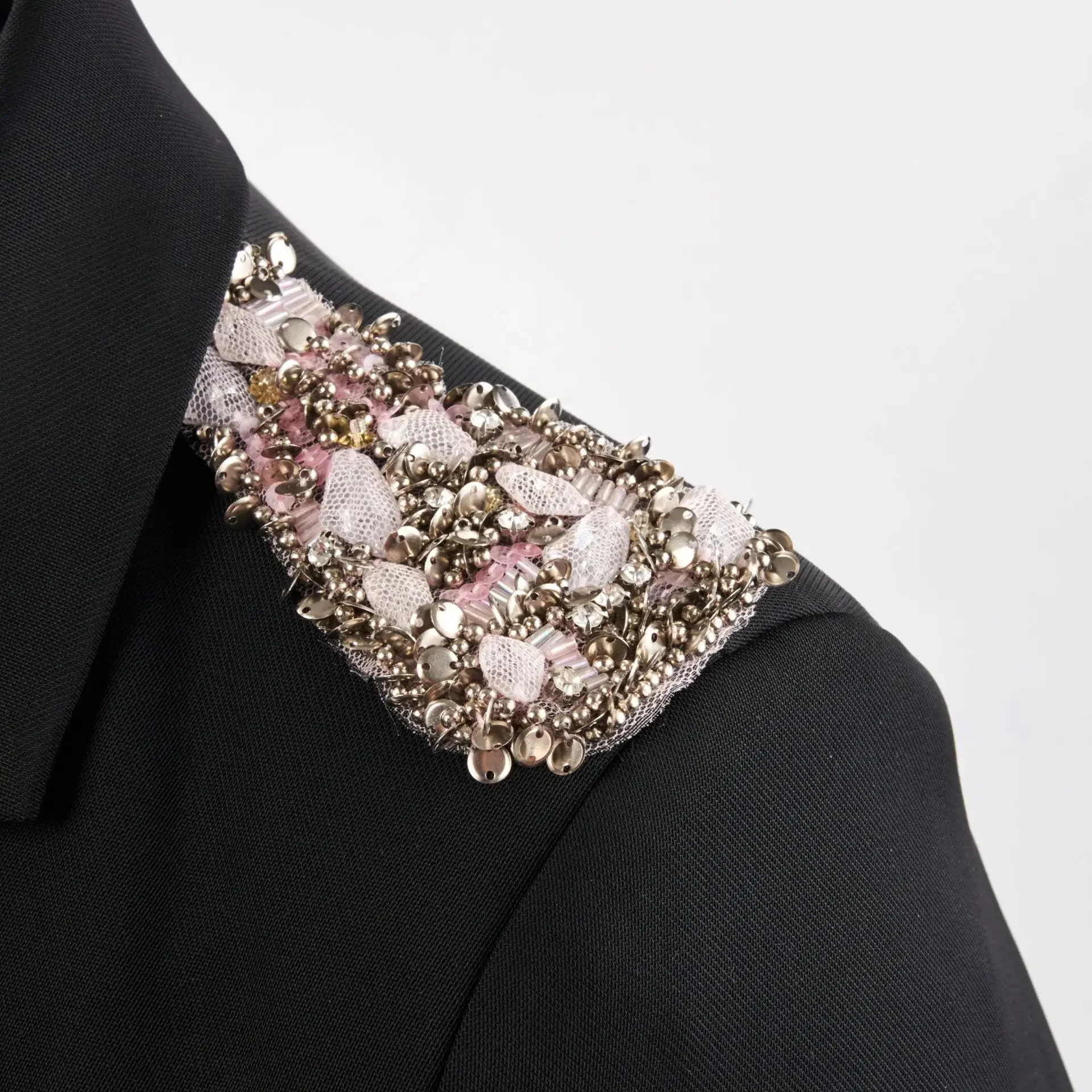 2pcs/set Luxury Beaded epaulette for nightblub clothes Punk retro epaulets DIY Fashion Badge Epaulets Shoulder Patches appliques