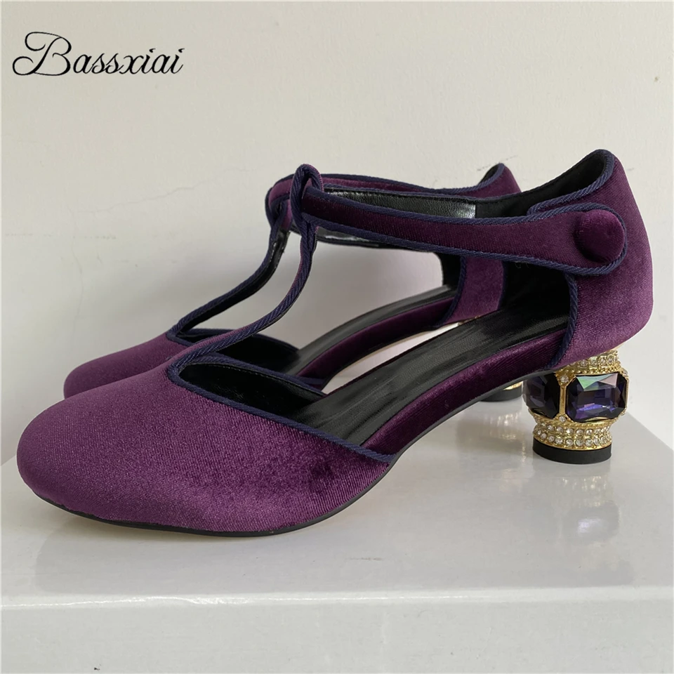 Luxury Velvet T-Strap Women Pumps Jeweled Rhinestone 6cm Heel Round Toe Side Cut Outs Spring Autumn Banquet Shoes Woman