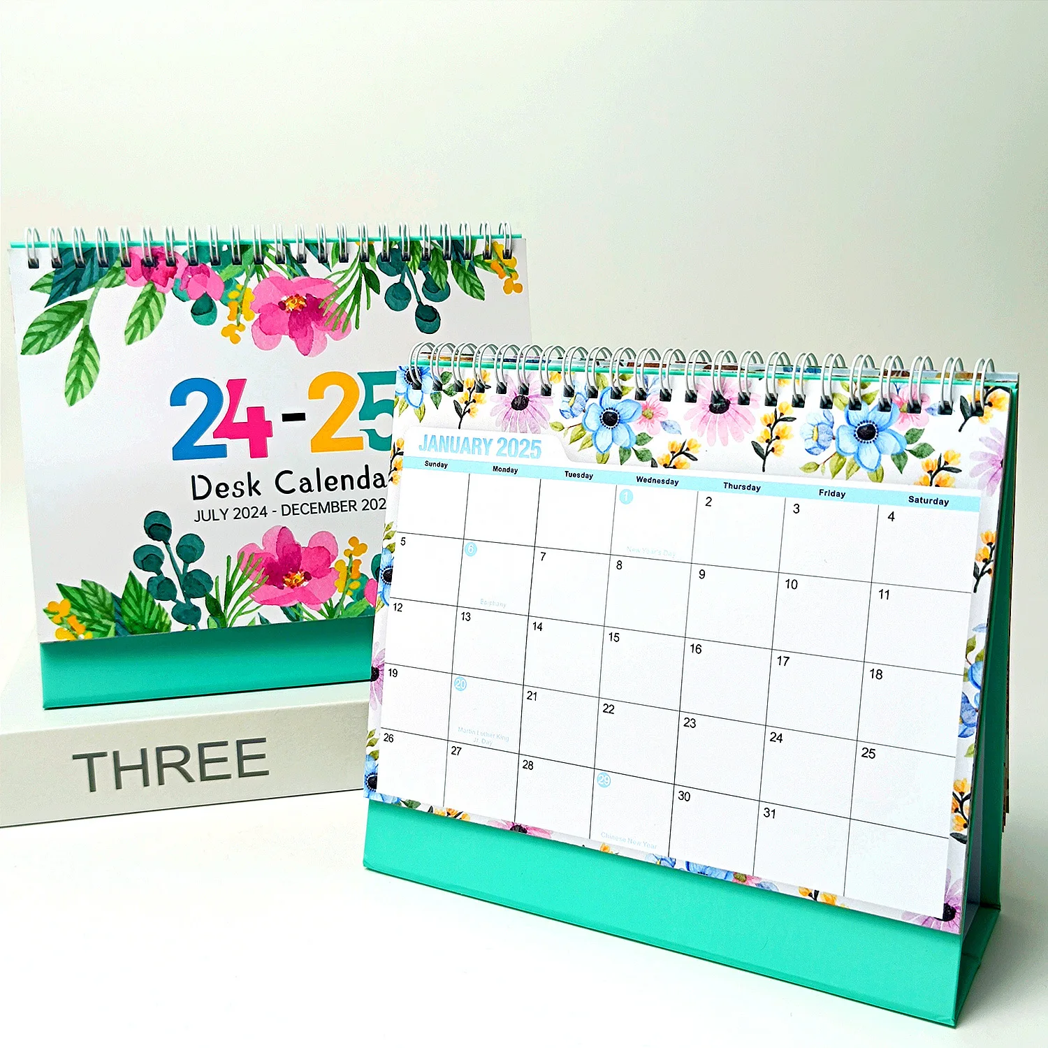 

A Simple And Creative English Desk Calendar For 2025, 18-Month Desktop Calendar, 365-Day Countdown, Coil Notebook