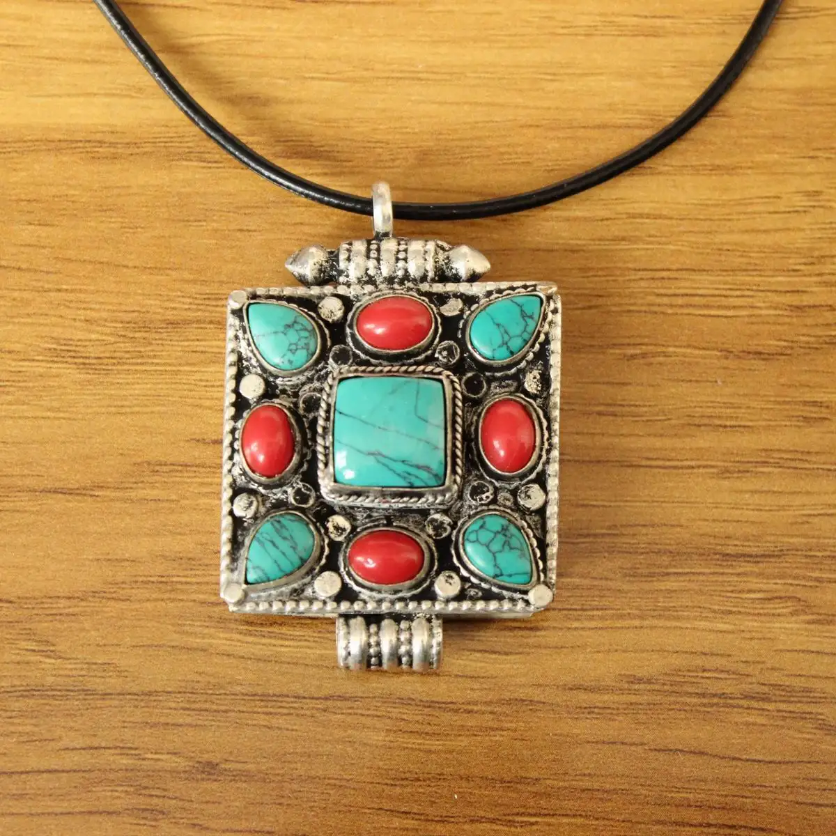 

PN257 Ethnic Tibetan Silver Metal Inlaid Lapis Coral Colorful Store Square Prayer Gau Box Pendant Necklace