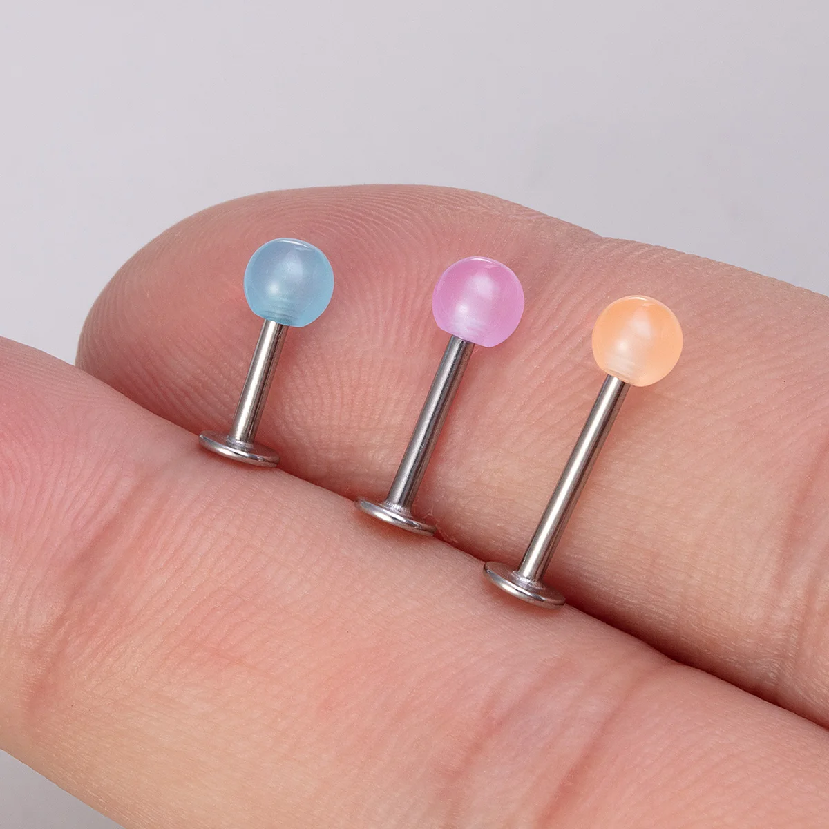 6pcs Glow In Dark Lip Ring Stud Earrings Ear Piercing Luminous Cartilage Helix Tragus Body Jewelry Surgical Steel Labret Bar 16G