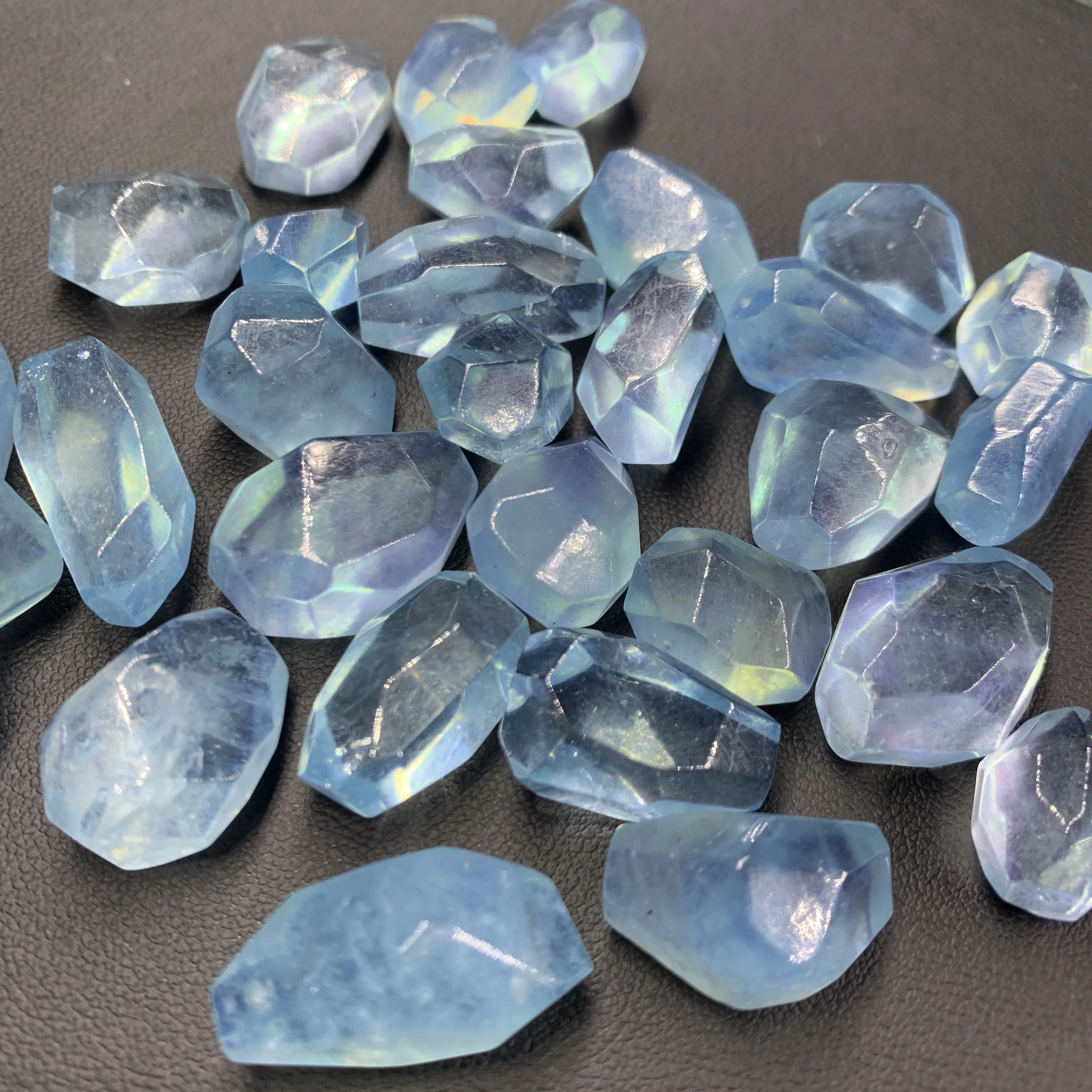 Natural Polished Aquamarine polyhedral for jewelry design