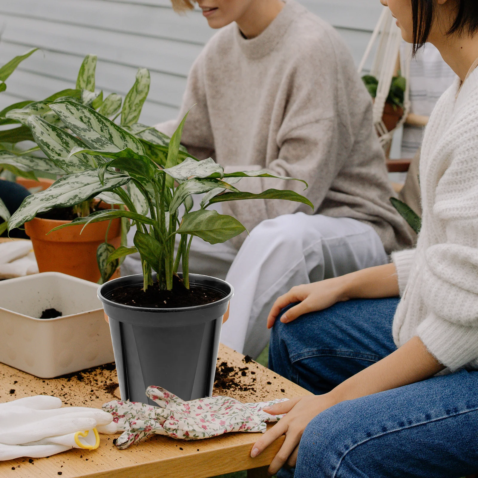 

5pcs Aeration Plant Pots Premium Plastic Flowerpots For Home Garden Balcony Decor Flower Holders Container Set Garden Supplies