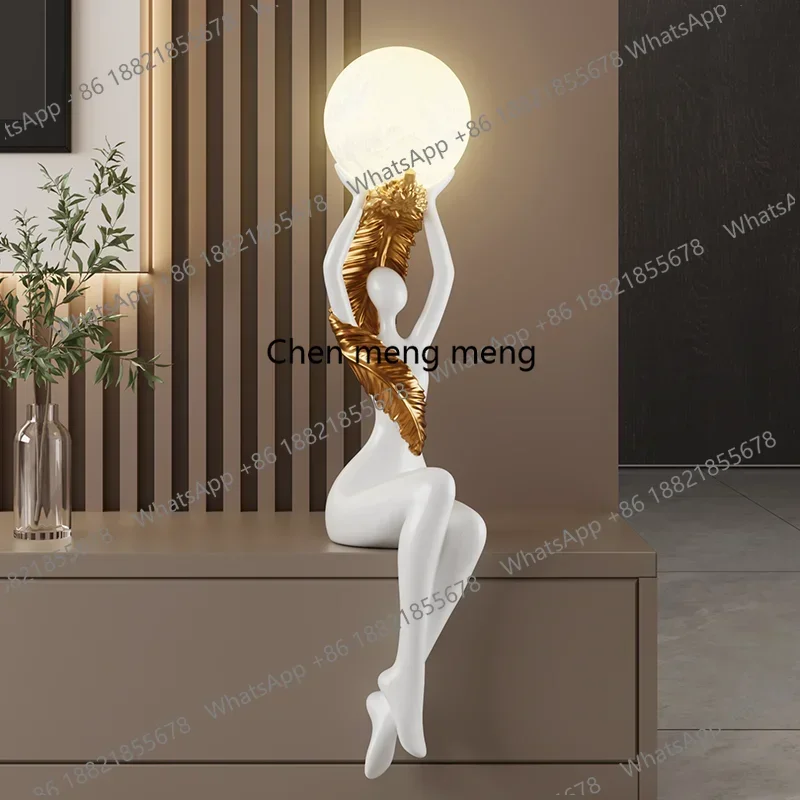 N138  Light luxury entrance figure art ornament high-end sculpture living room TV cabinet, soft decoration