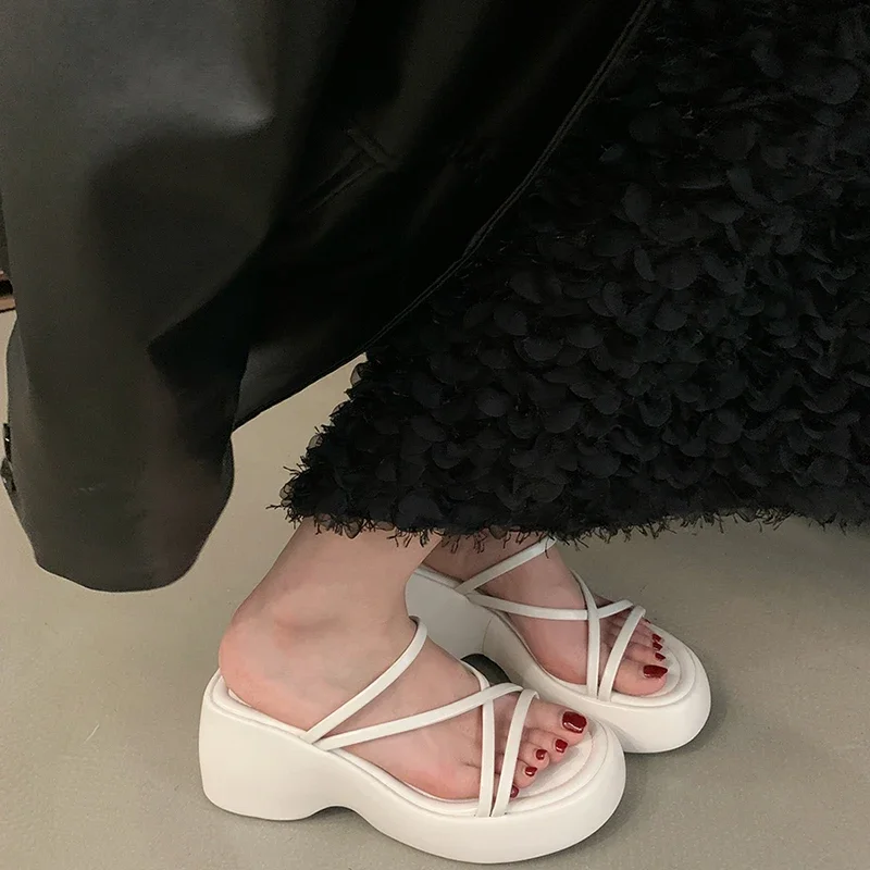 Summer Chunky Woman Slippers Fashion Narrow Band Platform Thick Heel Ladies Casual Outdoor Beach Shoes