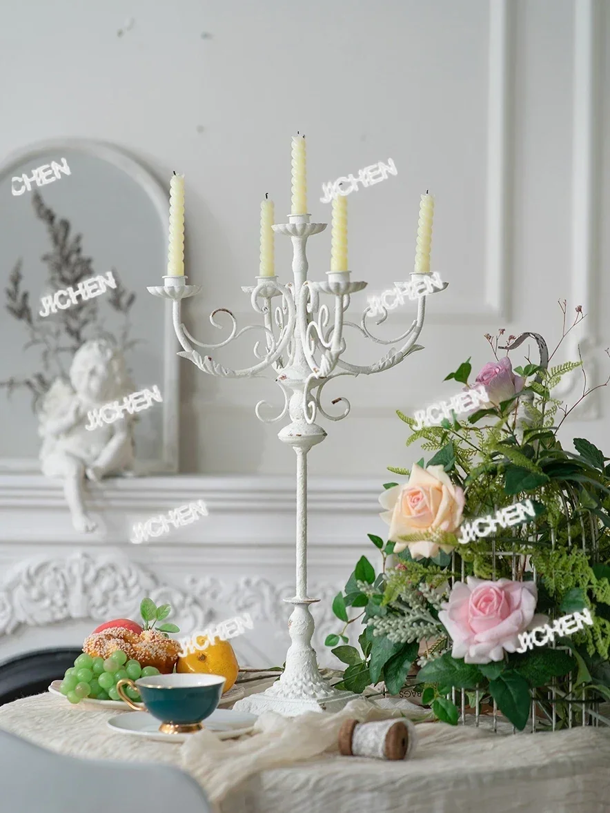 

Железный подсвечник ZQ, винтажный металлический канделябр, белая люстра для стола и свадебного украшения, 5-рукоятка