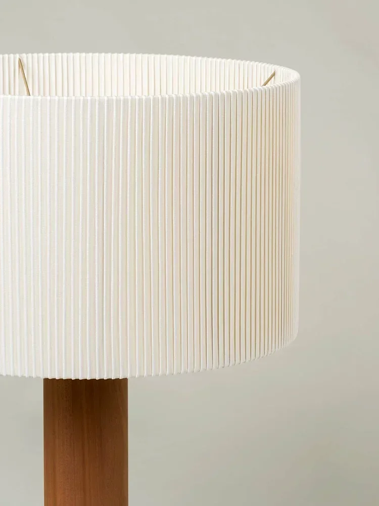 Wabi-sabi Table Light Fabric Table Lamp Vintage Minimalist Solid Wood Table Lamp for Bedroom Living Room home LED Lighting