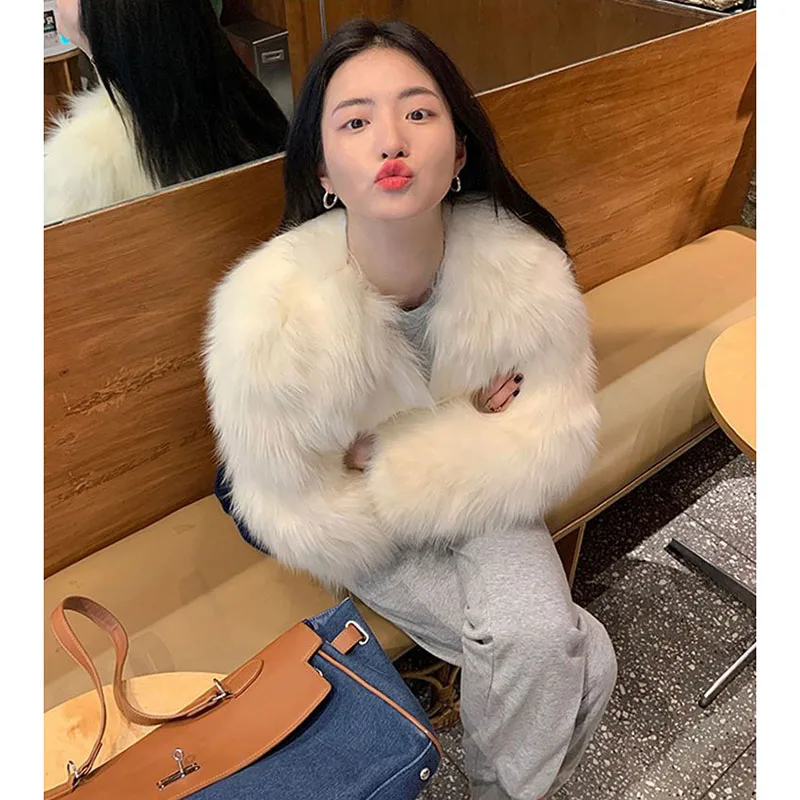 Fall Winter2024 Ladies New Faux Fur Short Wool Solid Color Comfortable Warm Temperament Elegant Joker Loose Cardigan V-Neck Coat