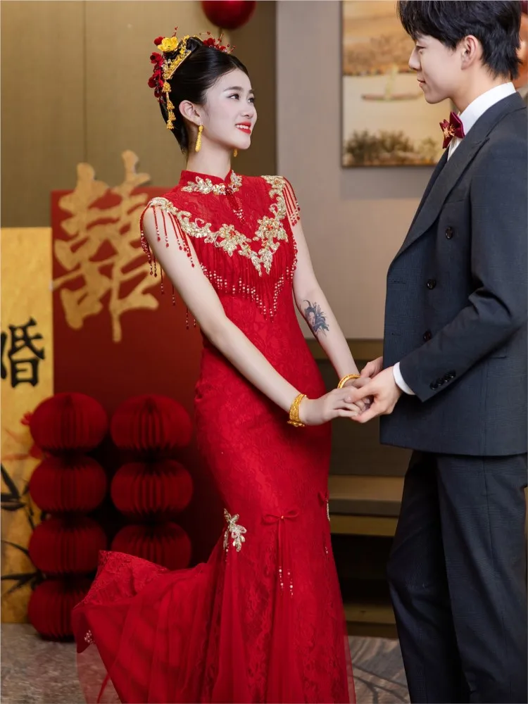 

Bride's toasting dress engagement cheongsam new Chinese-style wedding with a sense of style red for the