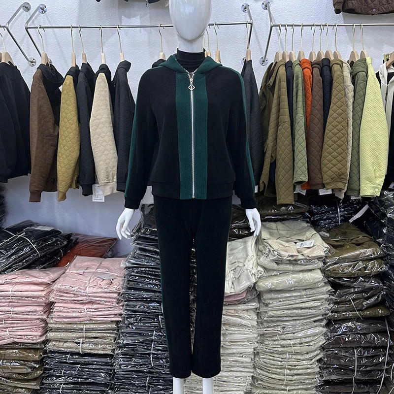 

Повседневный спортивный костюм для женщин: весенне-осенний антивозрастной комплект из кардигана с капюшоном и прямых брюк (двойка)