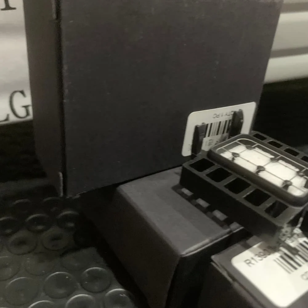 

1 шт. оригинальный R1390 1390 крышка верхняя чернильная подушечка для Epson L1800 1390 1400 1430 1500 Вт принтер печатающая головка укупорочная станция