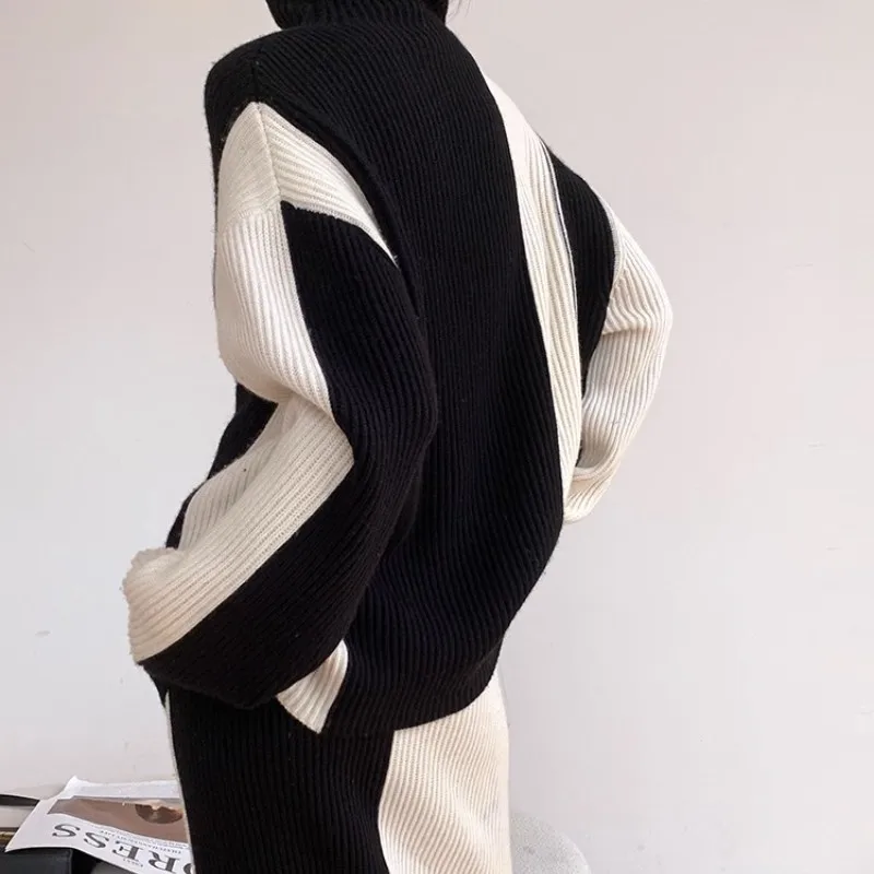 Black And White Color Contrast Two-Piece Set For Women In Autumn And Winter 2023, With A Lazy Style High Neck Knitted Sweater An