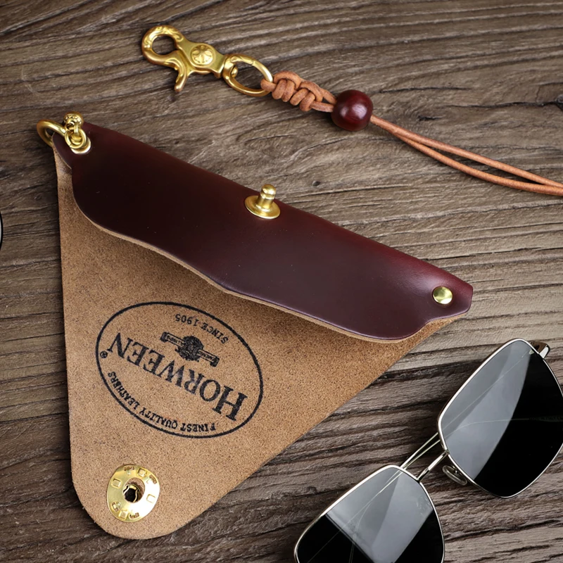 

Vintage American Style Chromezcel Leather Glasses Case - Portable Eyeglass Holder with Lanyard for Men/Women
