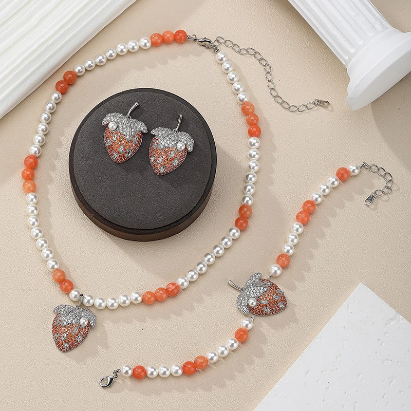 

Fashion Zircon Strawberry 3pcs Jewelry Sets Luxury Women Necklace,Bracelet,Earrings Sets Exquisite Wedding Jewelry for Brides