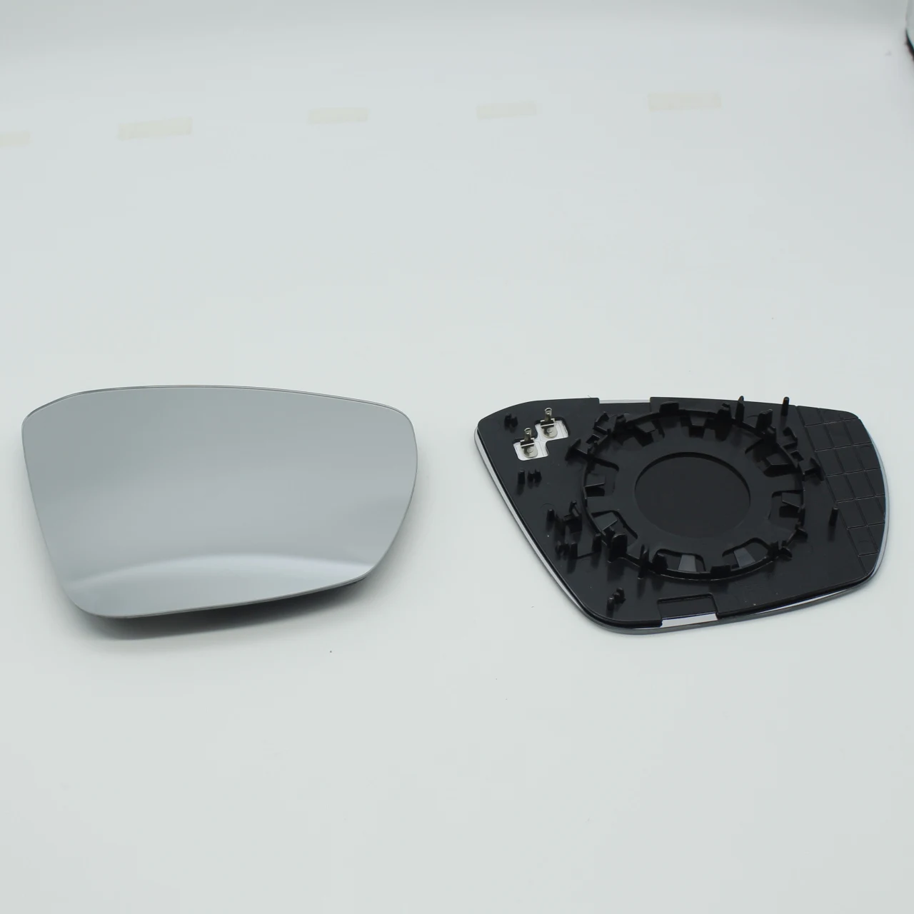 مرآة الجناح الجانبي المسخن لباب السيارة ، مرآة زجاجية بديلة لـ VW ، صفيحة خلفية