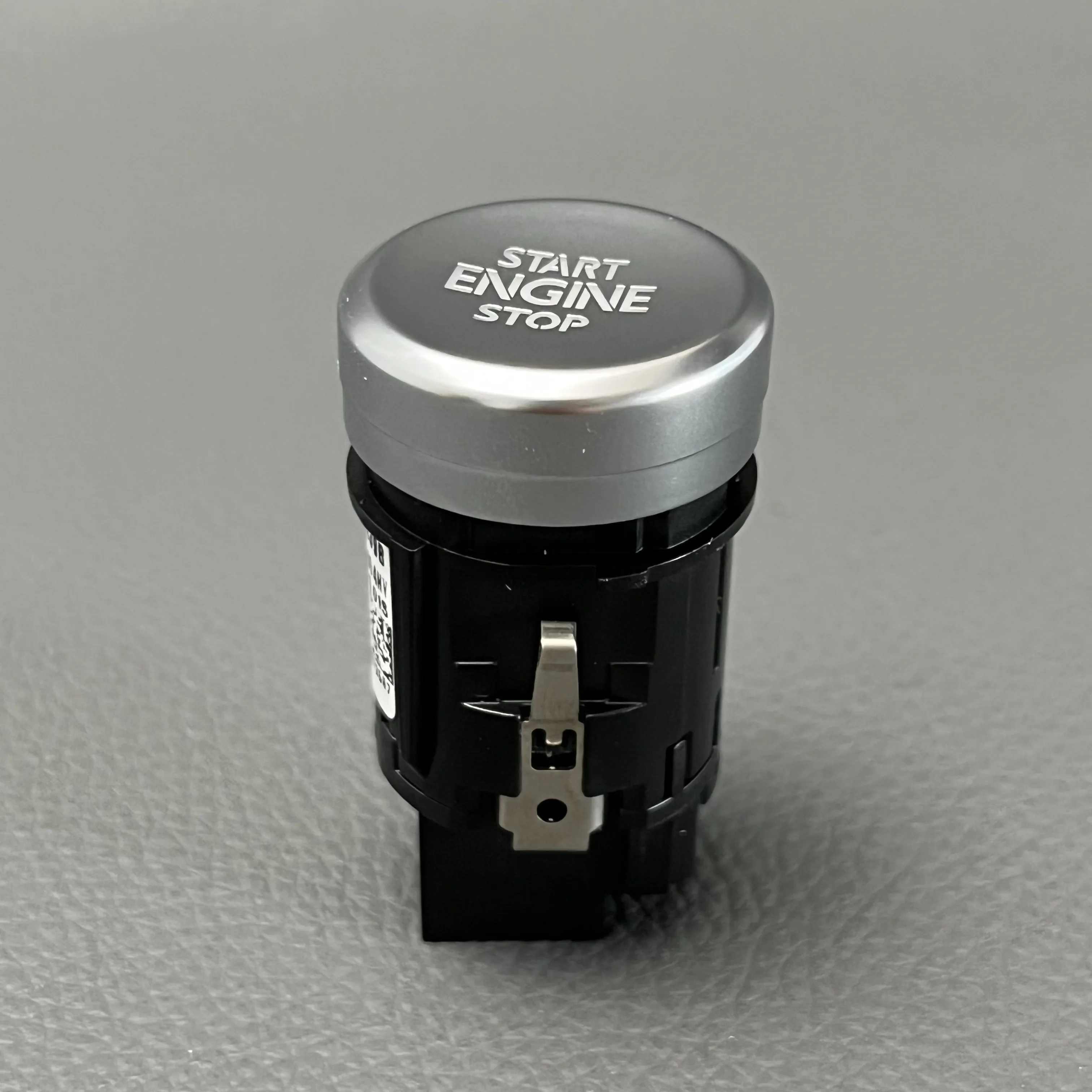 1 Stück Motorstart-Stopp-Knopfschalter für VW Golf 6 Scirocco XL1 2009-2018 5K0959839 5K0959839A 5K0959839B – Detail 1