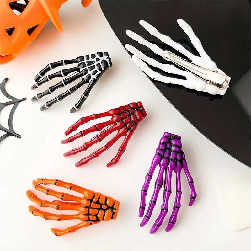 1Pcs Harajuku Skull Skeleton Hand Hairwear With Blood Bone Claw Hair Clips Ornaments For Women Girl Barrette Birthday Gift